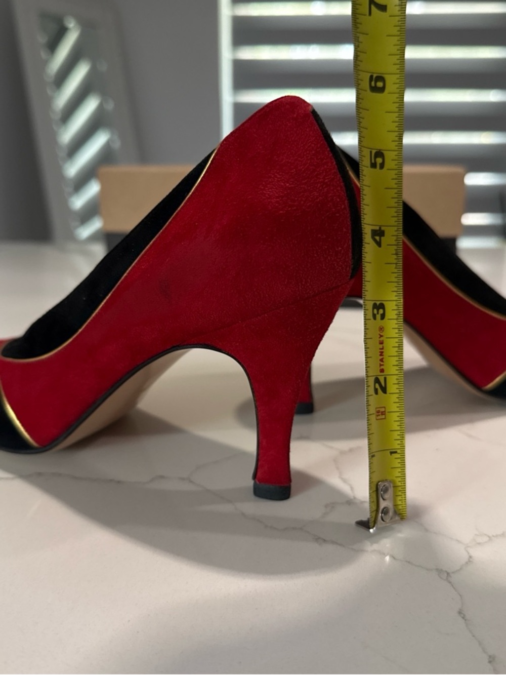 VINTAGE Bally Red and Black Suede Two-Tone Pointed Pumps with Gold Trim - Picture 8 of 8
